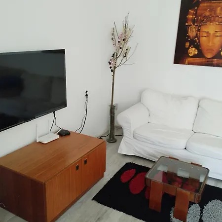 Dunavski Kej Apartment *